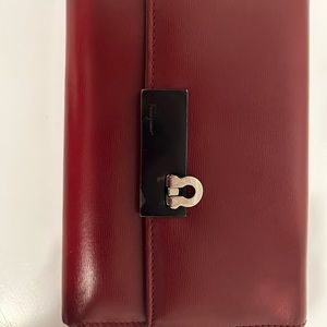 2 Porte feuilles Salvatore Ferragamo à vendre authentique